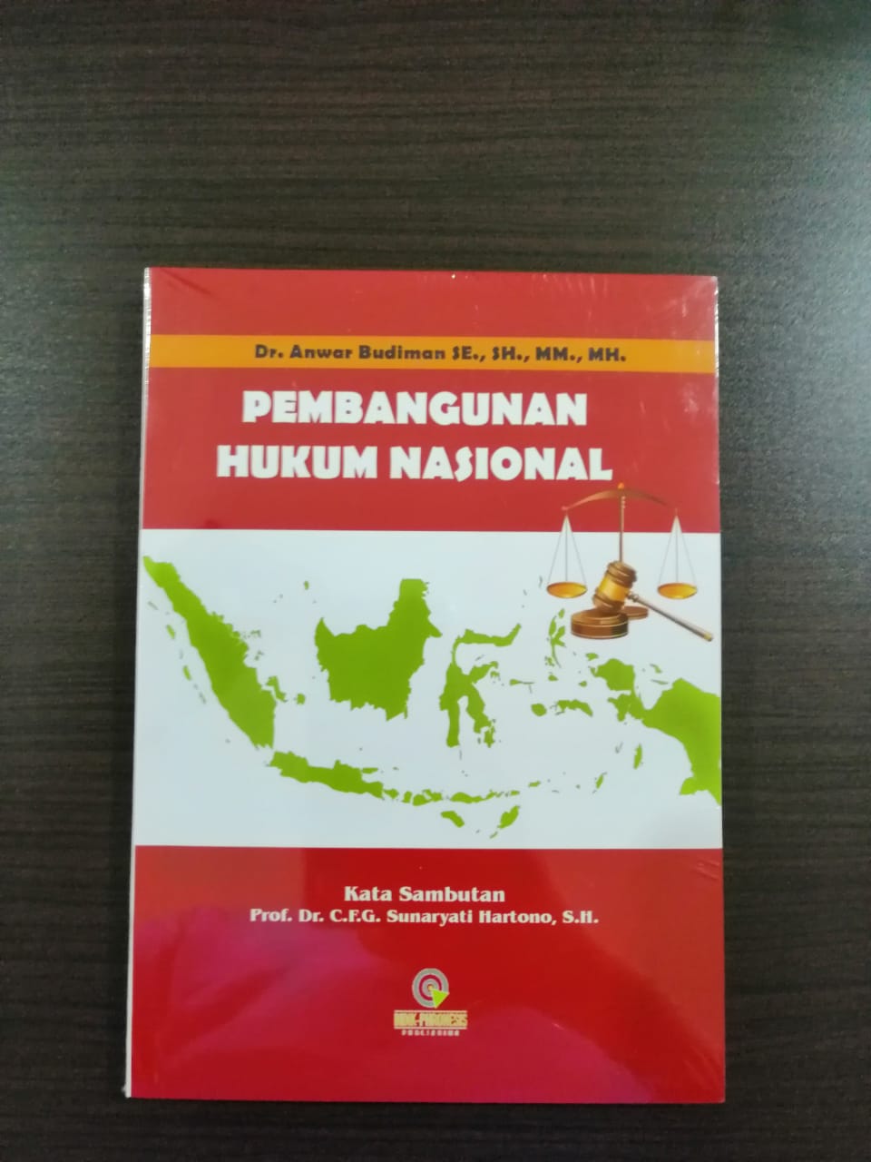 Penulis : Dr. Anwar Budiman SE., SH., MM., MH.